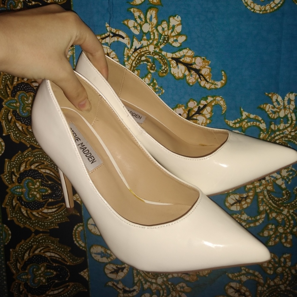 Steve Madden Daisie White Patent Heels